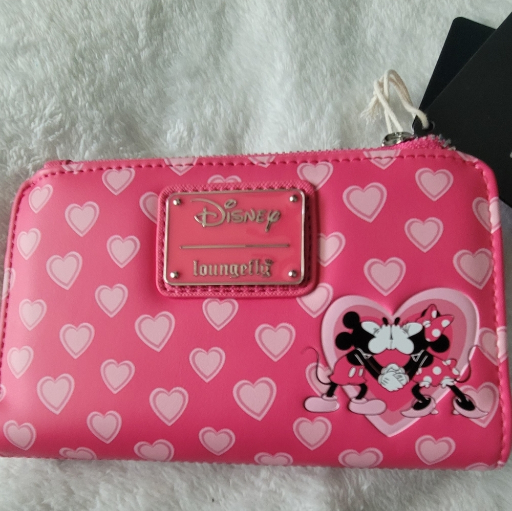 NWT-Disney Loungefly Pink Heart Wallet - Picture 1 of 12